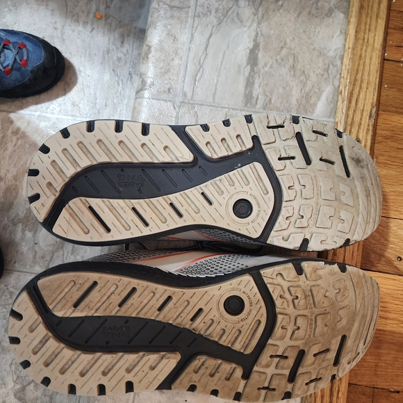 Brooks Gray and Black Running Shoes - Picture 3 of 3